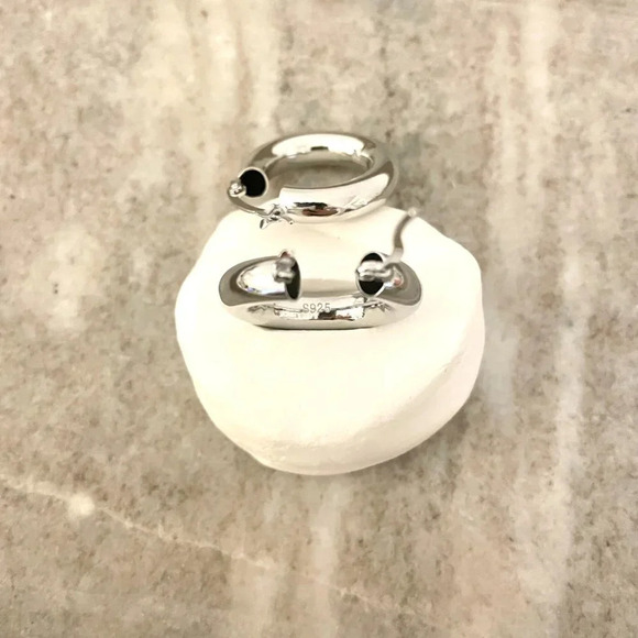 925 Sterling Silver Small Huggie Earrings Huggie Hoops Thick Wide Silver Earring - Picture 3 of 3